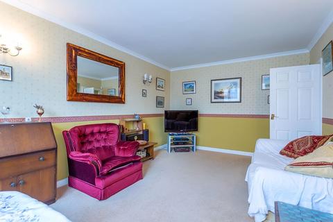 9 Rushey Close, New Malden, KT3 5BW