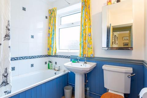 9 Rushey Close, New Malden, KT3 5BW