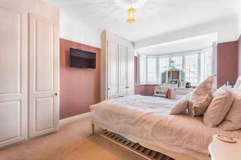 65 Hawkhurst Way, West Wickham, BR4 9PE