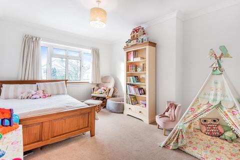 65 Hawkhurst Way, West Wickham, BR4 9PE