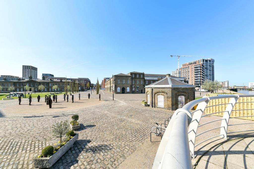 Royal arsenal riv...
