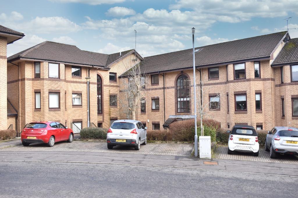 Riverside Gardens, Busby, Glasgow... 2 bed flat £129,000