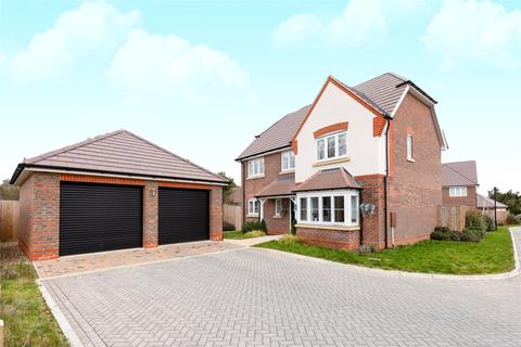 Lambourn House Brookers Hill, Shinfield, Reading, RG2 9BX