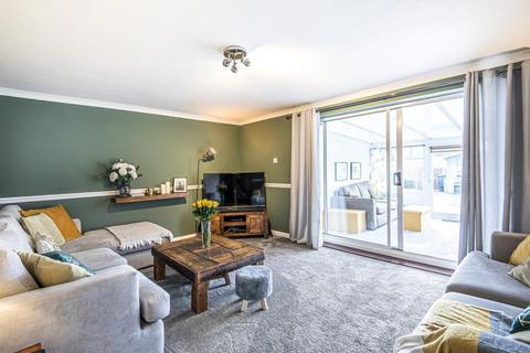 20 Springfield Park, Witney, OX28 6EF