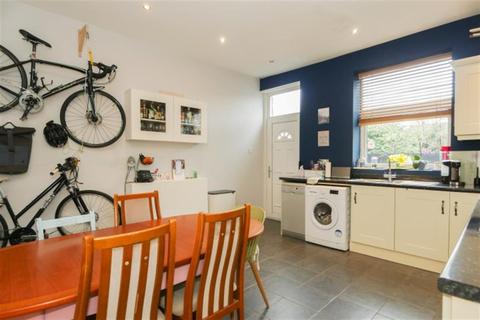 68 Middleton Road, Morley, Leeds, LS27 8BR