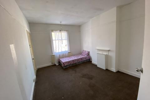 24 Percy Road, Leicester, LE2 8FP
