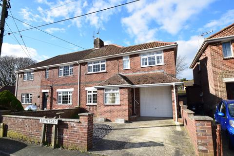 11 Bryn Road, Wareham, BH20 7AY