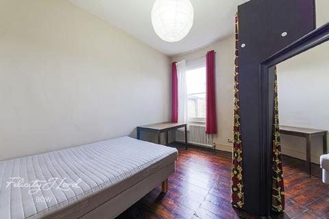 129 East Road, London, E15 3QS