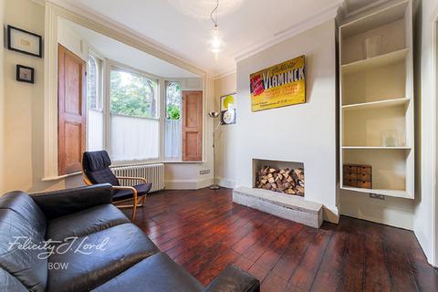 129 East Road, London, E15 3QS
