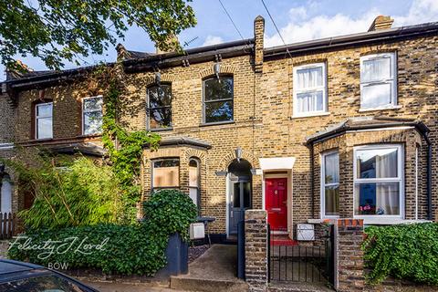 129 East Road, London, E15 3QS