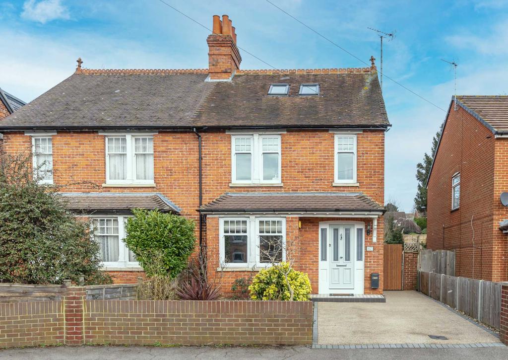 South View Avenue, Caversham 4 bed semidetached house £650,000