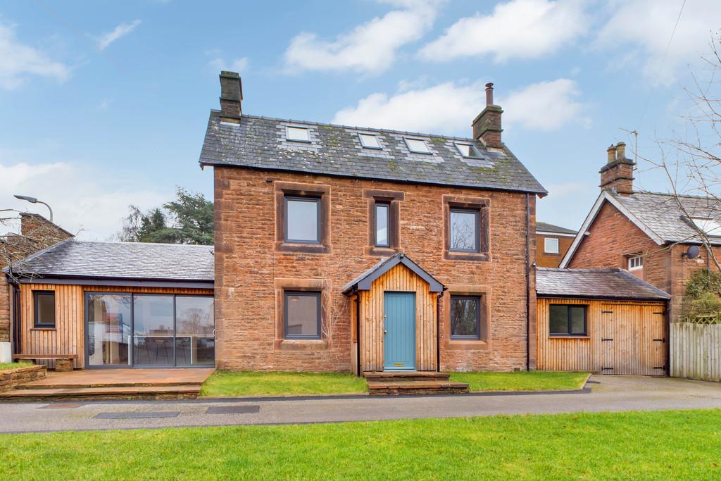 Arthur Street, Penrith 4 bed link detached house £395,000