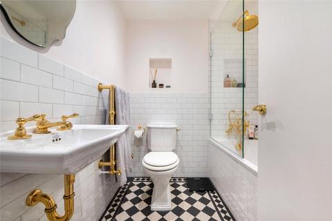 90b - 90c Caversham Road, London, NW5 2DN