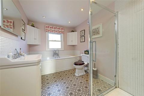 24 Nansen Road, London, SW11 5NT
