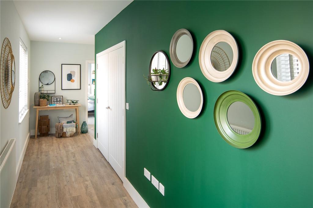 Show Apartment
