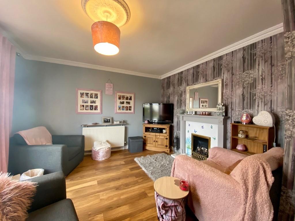 Ryefield Road, Scarborough 4 bed semidetached house £164,950