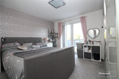 19 Dell Rise, Park Street, St Albans, AL2 2QJ