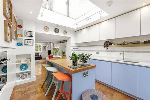 37 Cleaver Square, London, SE11 4EA