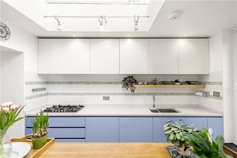 37 Cleaver Square, London, SE11 4EA