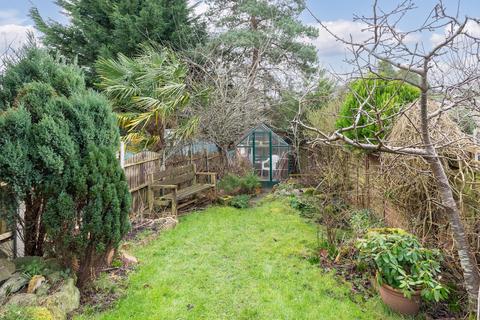 109 Parkway, Dorking, RH4 1ET