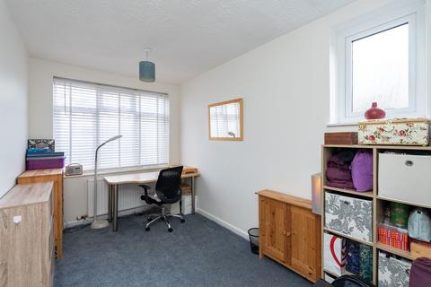 109 Parkway, Dorking, RH4 1ET