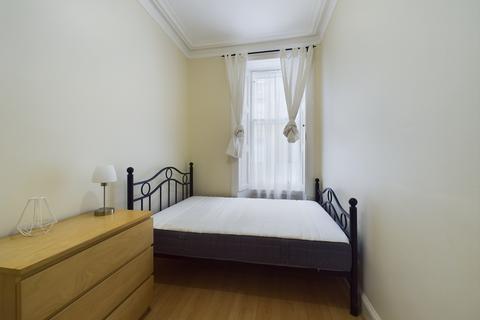 2 bedroom flat to rent, Buccleuch Terrace, Newington, Edinburgh, EH8