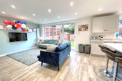 30 Arun Road, West End, Southampton, SO18 3PH