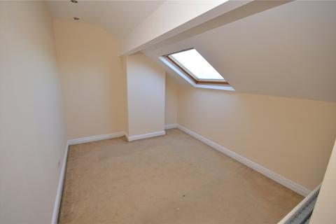 5 Marsden Grove, Leeds, LS11 7NR