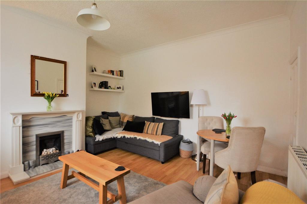 Peel Street, Morley, Leeds 1 bed terraced house £115,000