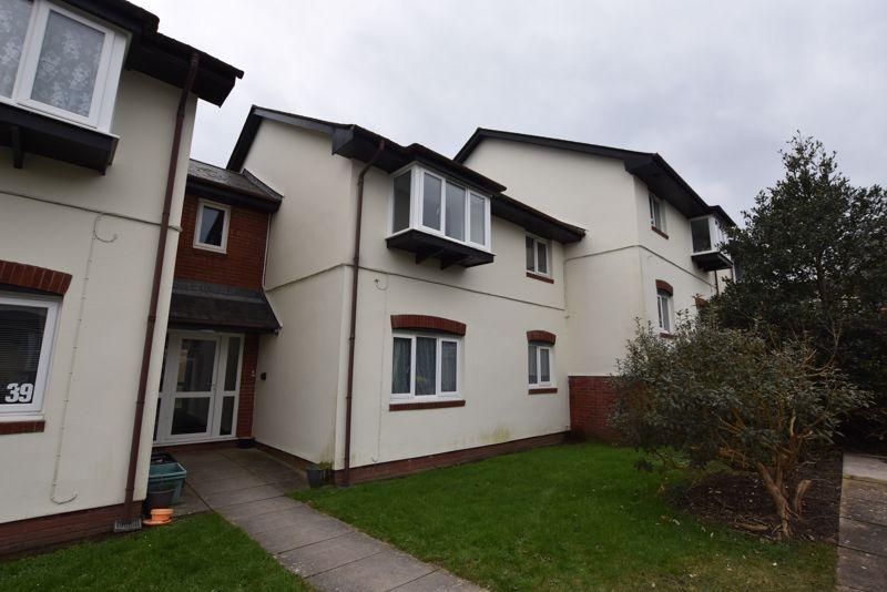Geneva Court, Bideford 2 bed apartment £650 pcm (£150 pw)