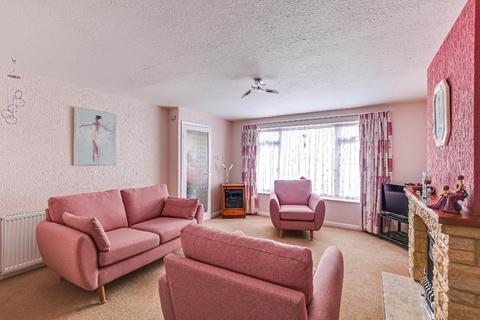5 Albert Road, Warlingham, CR6 9EP