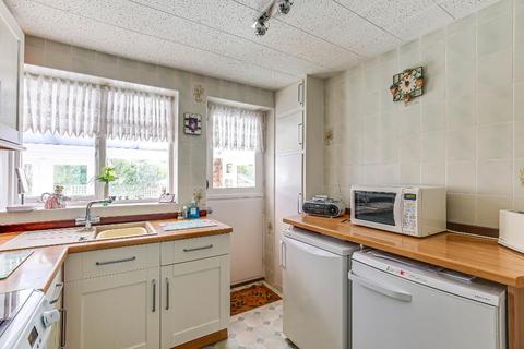 5 Albert Road, Warlingham, CR6 9EP