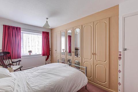 5 Albert Road, Warlingham, CR6 9EP
