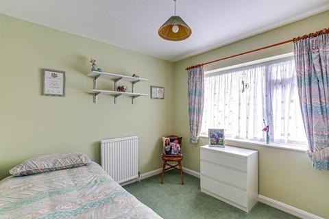 5 Albert Road, Warlingham, CR6 9EP