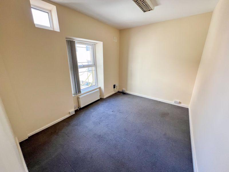 11 Circular Road -