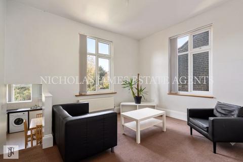 1 bedroom apartment to rent, Ferme Park Road, Crouch End, London N8