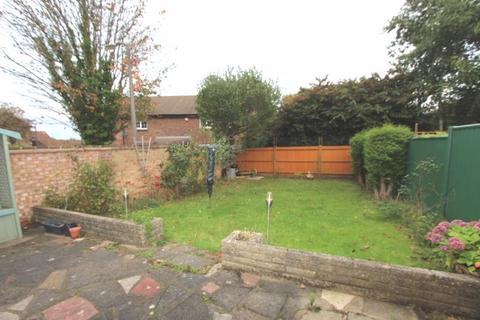 6 Rheingold Way, Wallington, SM6 9NA