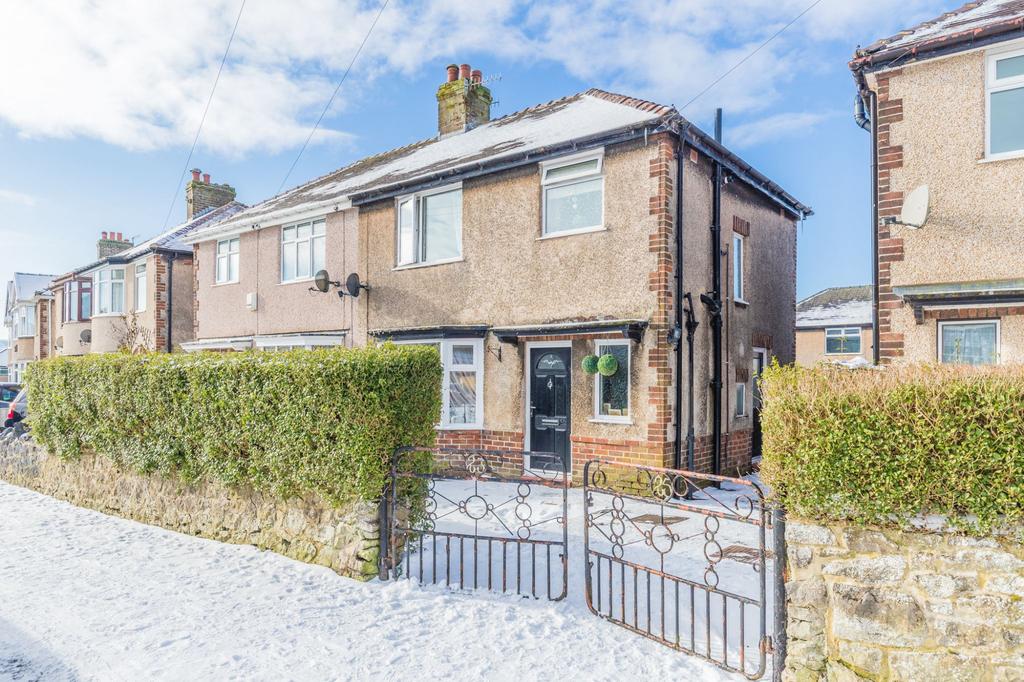 Haddon Road, Buxton, Derbyshire, SK17 3 bed semidetached house £169,995