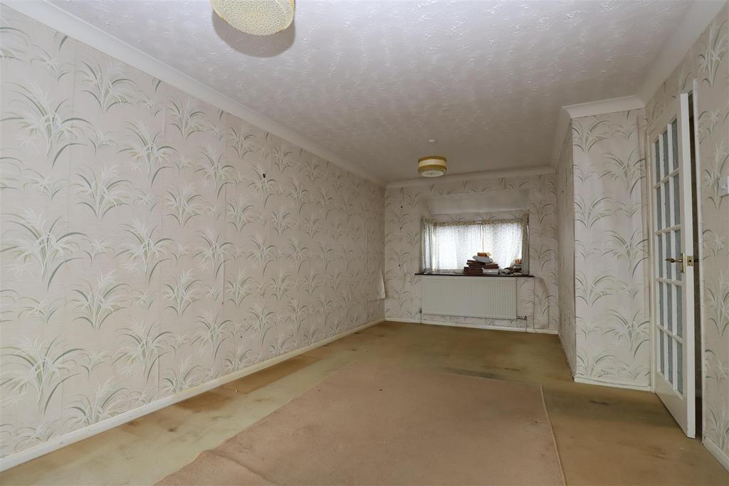 Caernarvon Drive, Maidstone 2 bed bungalow £275,000