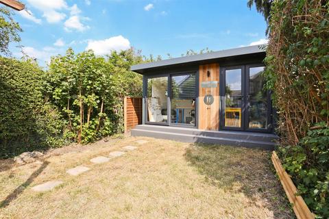 34 Sutton Grove, Sutton, SM1 4LR