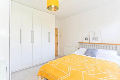 34 Sutton Grove, Sutton, SM1 4LR