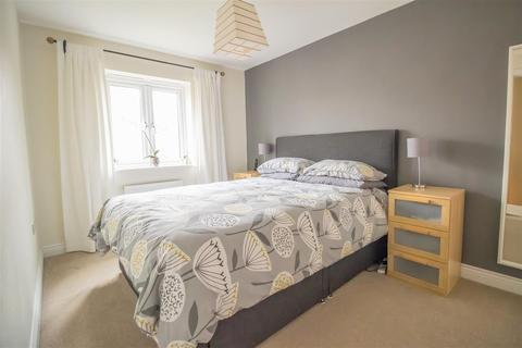 3 Wortham Close, Great Denham, Bedford, MK40 4RU