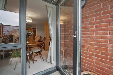 1 bedroom apartment for sale - Lock House, Keeper Close, Taunton, Somerset, TA1 1AX