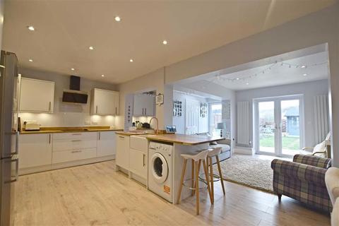 75 Sandyleaze, Gloucester, GL2 0PU