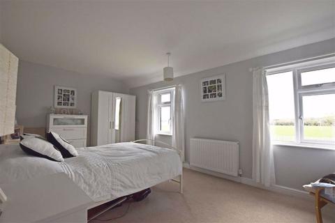 75 Sandyleaze, Gloucester, GL2 0PU