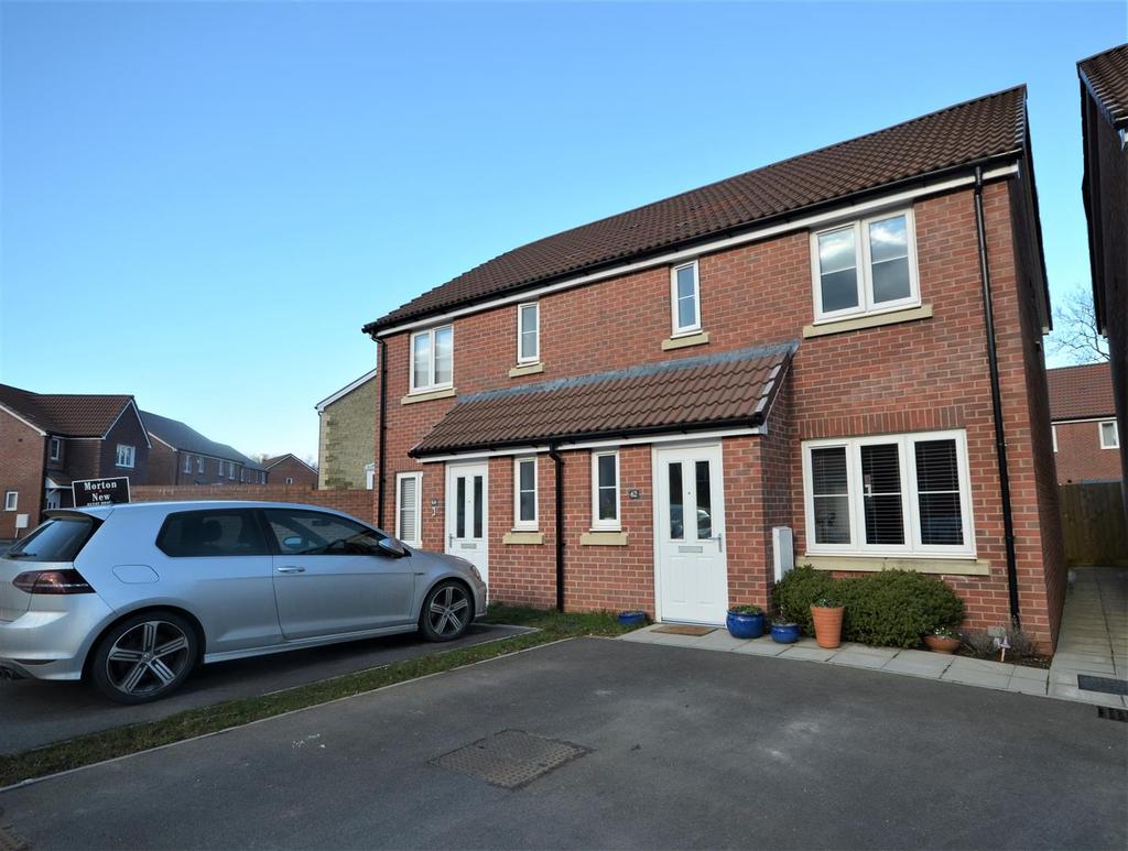 Maple Road, Shaftesbury 3 bed semidetached house for sale £225,000