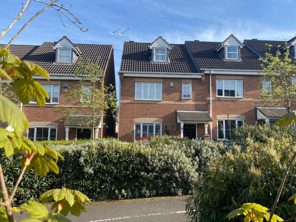 Peckstone Close, Parkside, COVENTRY 3 bed end of terrace house £255,000