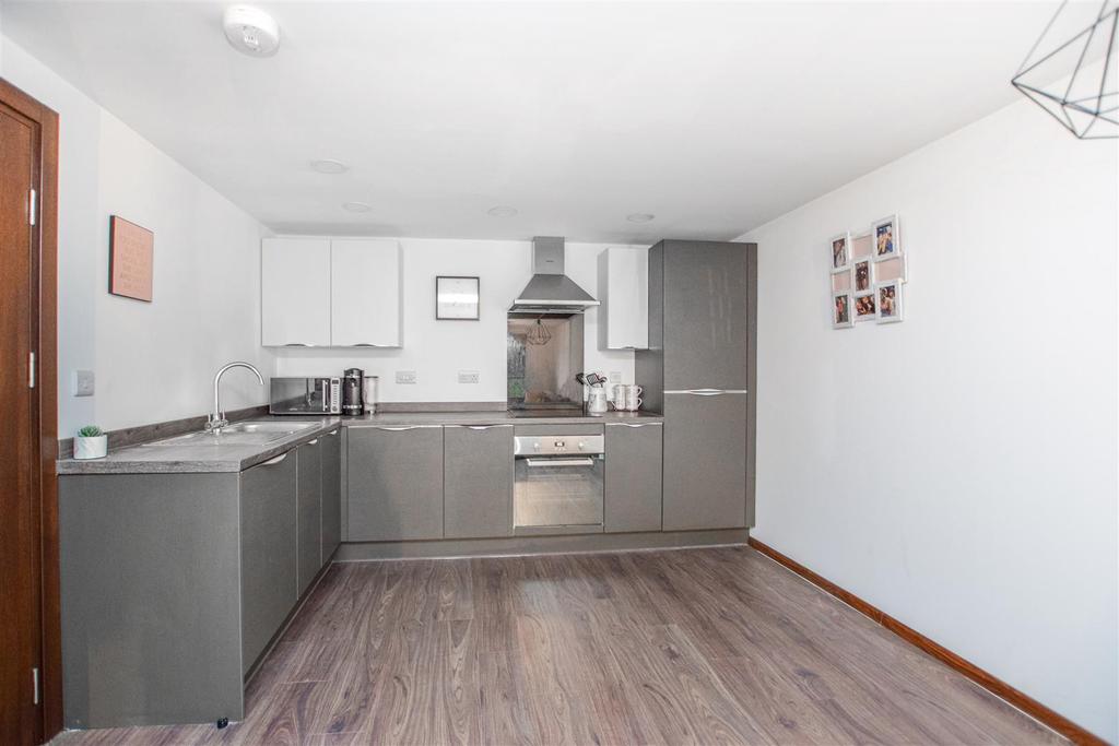 Fitted Kitchen Area