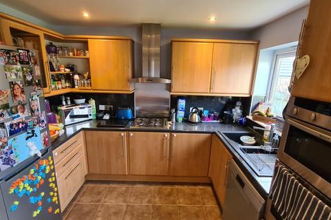 21 Glenfields Road, Haverfordwest, SA61 1EB