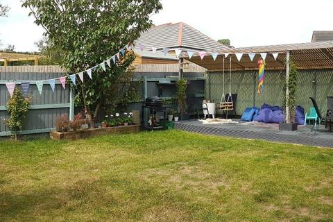 21 Glenfields Road, Haverfordwest, SA61 1EB